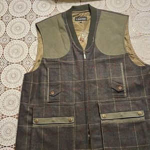Size: X-Large J.Peterman 50%/Wool 50% Polyester/ 5 pockets / Brand New! VEST !!